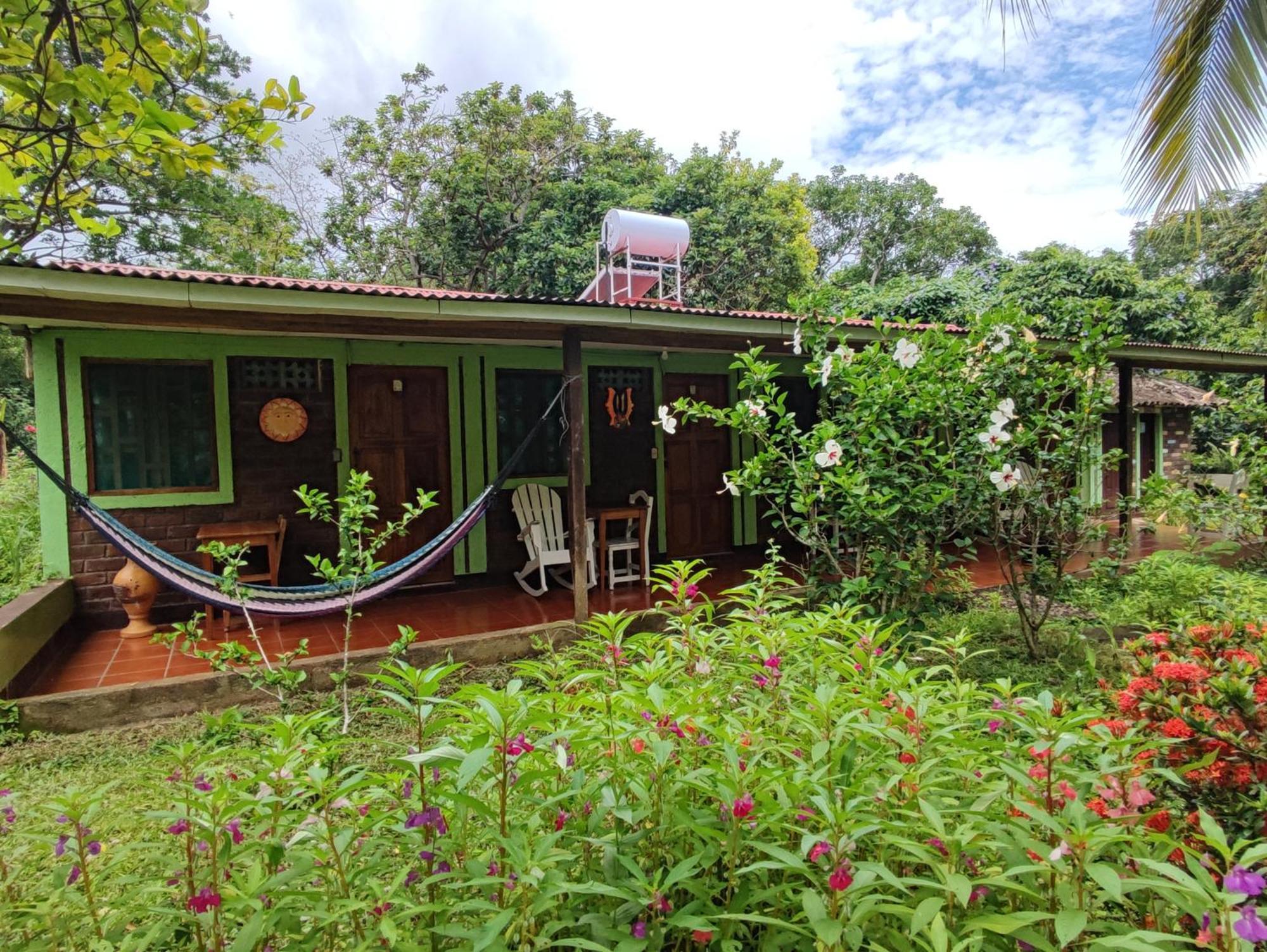 Eco-Lodge El Porvenir. Santa Cruz Phòng bức ảnh
