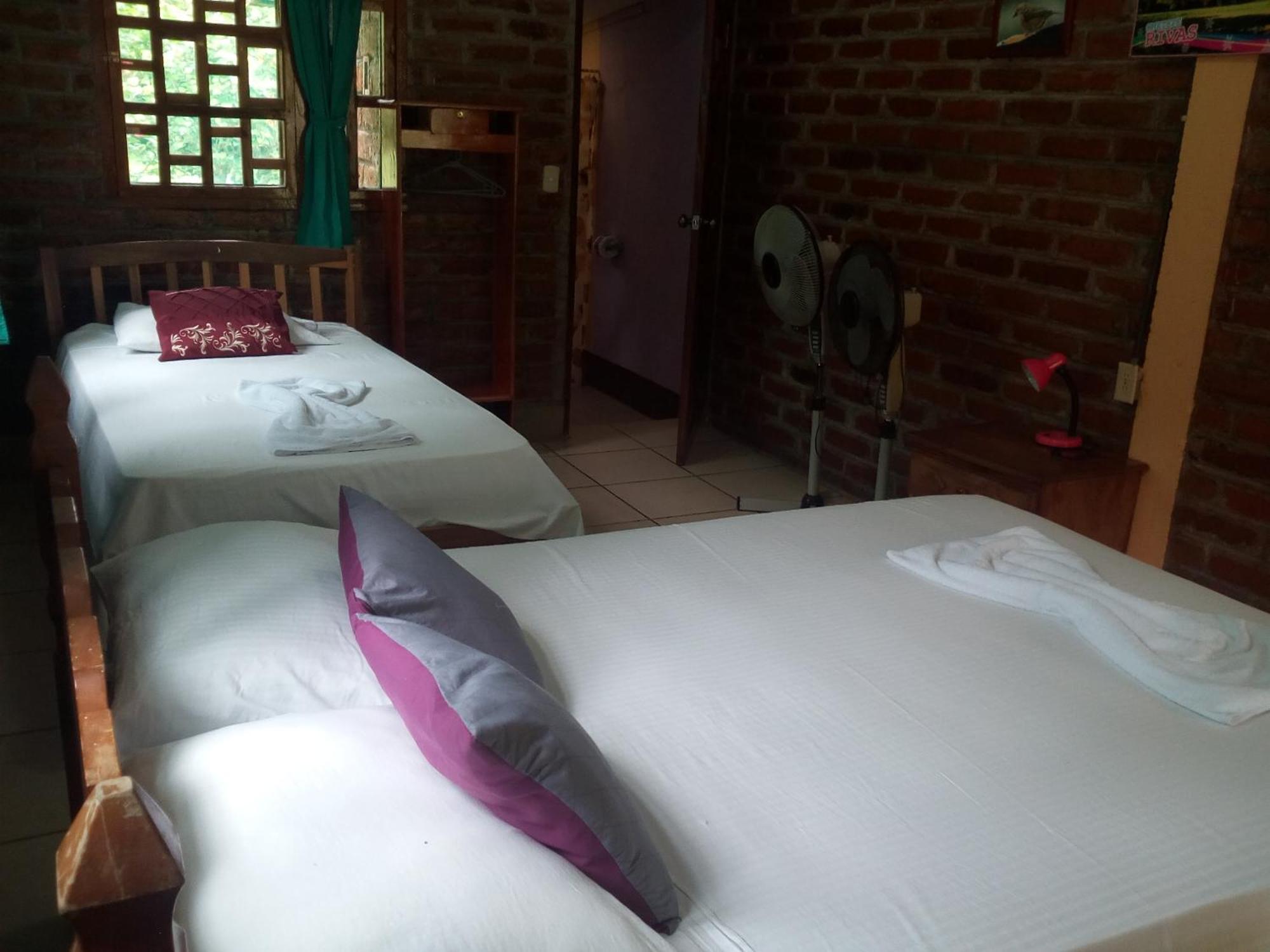 Eco-Lodge El Porvenir. Santa Cruz Ngoại thất bức ảnh