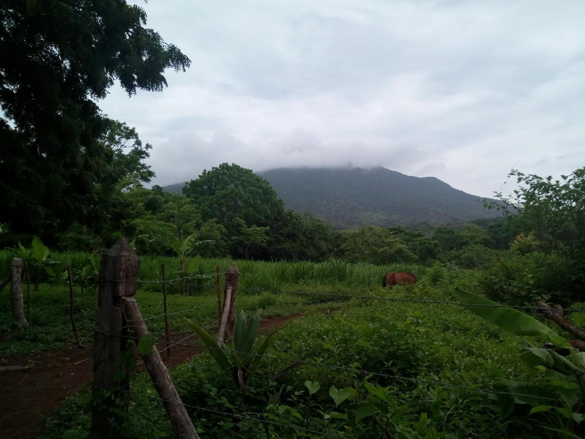 Eco-Lodge El Porvenir. Santa Cruz Ngoại thất bức ảnh